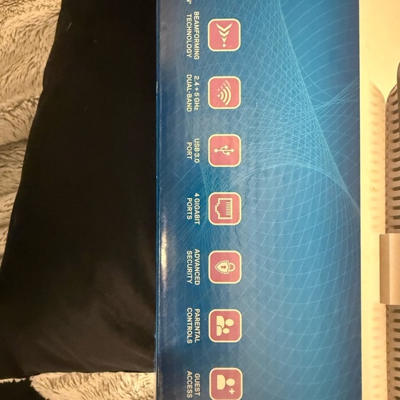 Linksys router AC 1200+ dual band smart WiFi gigabit router- NEW - Picture 2 of 11